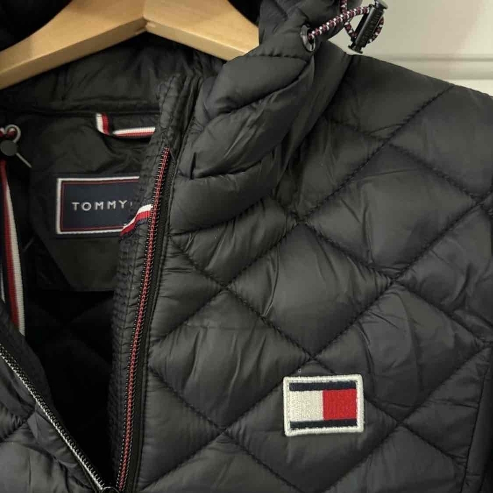 Tommy Hilfiger Women’s Hooded Zip Front Jacket - Black, Packable - Picture 9 of 12